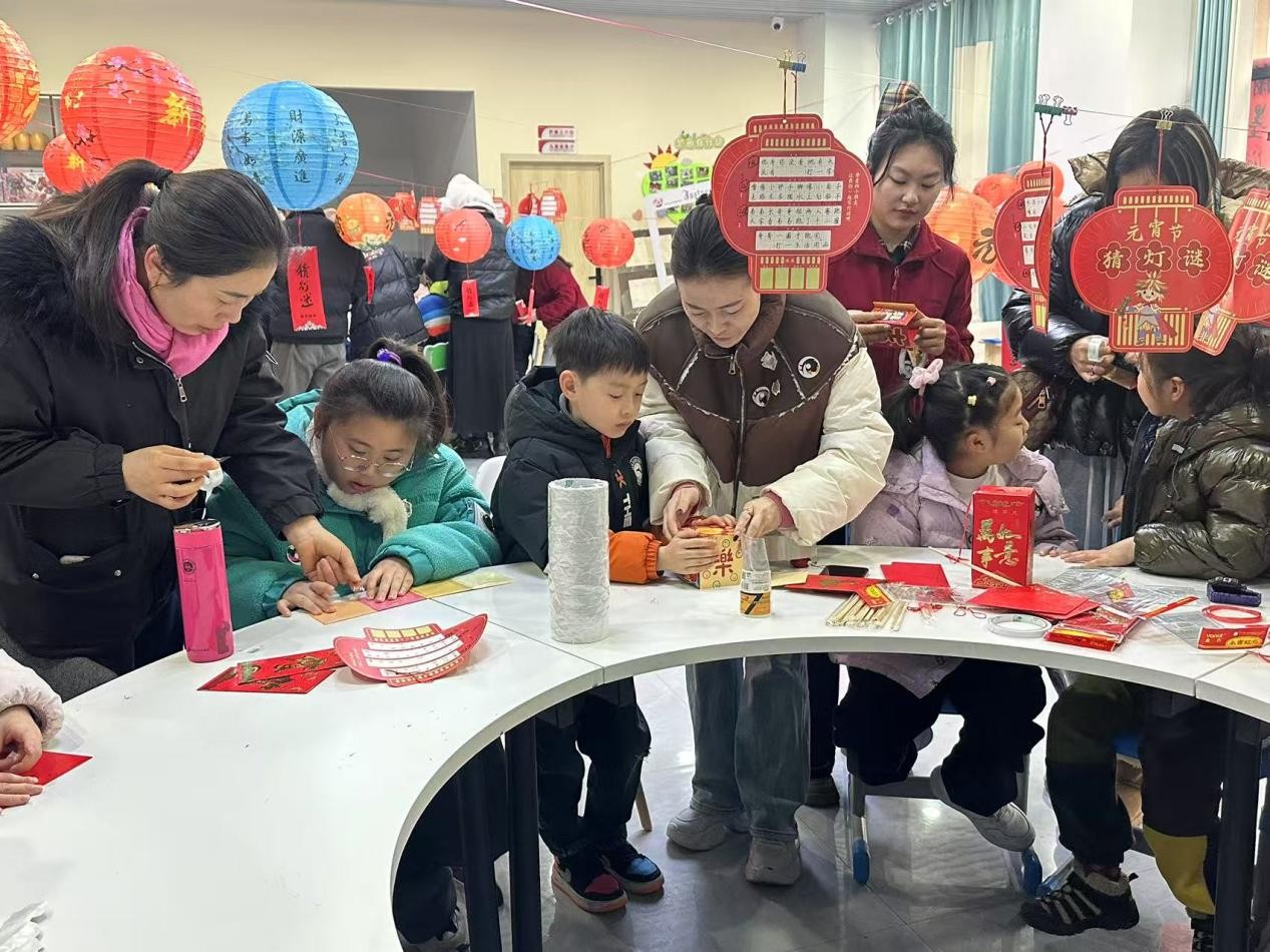 隨州曾都區(qū)風(fēng)光社區(qū)僑之家歡喜鬧元宵僑心共歡融
