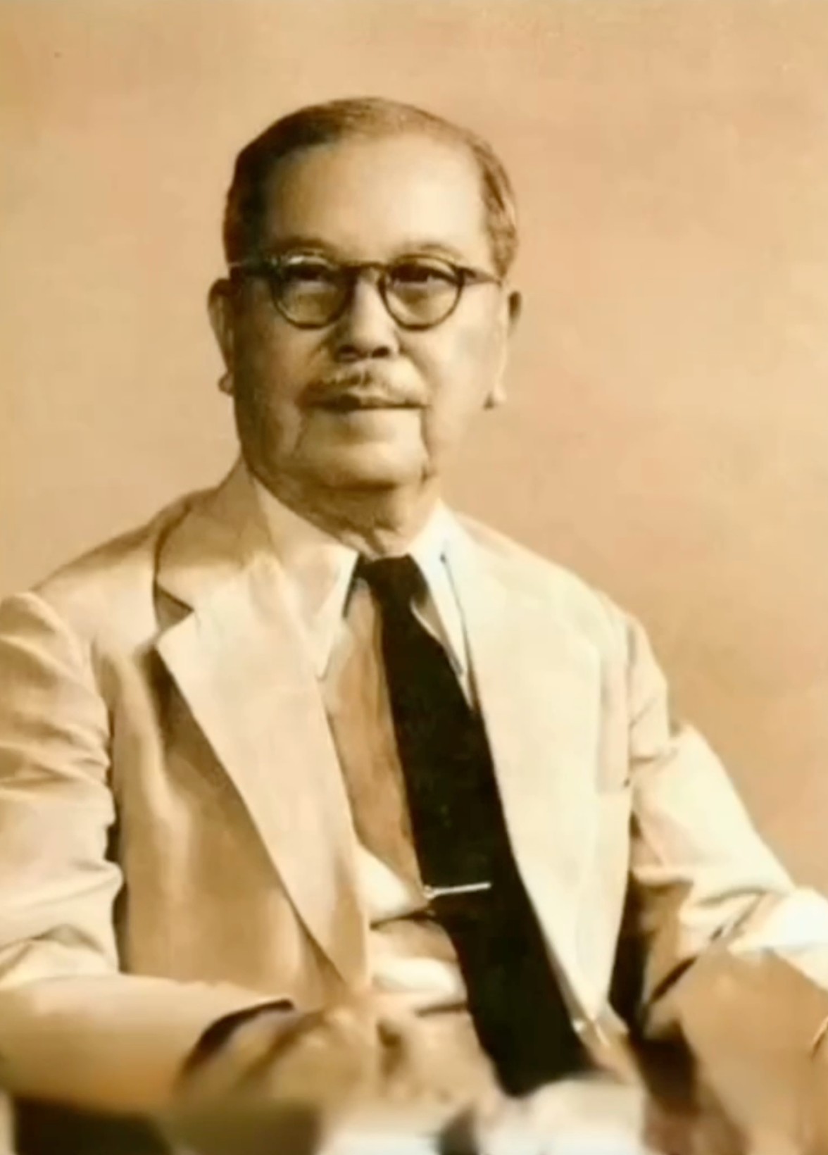 “追夢(mèng)中華·弘揚(yáng)新時(shí)代嘉庚精神”第四屆華僑華人短視頻大賽湖北參賽作品展播：賡續(xù)嘉庚精神，筑夢(mèng)新時(shí)代（湖北汽車工業(yè)學(xué)院選送）